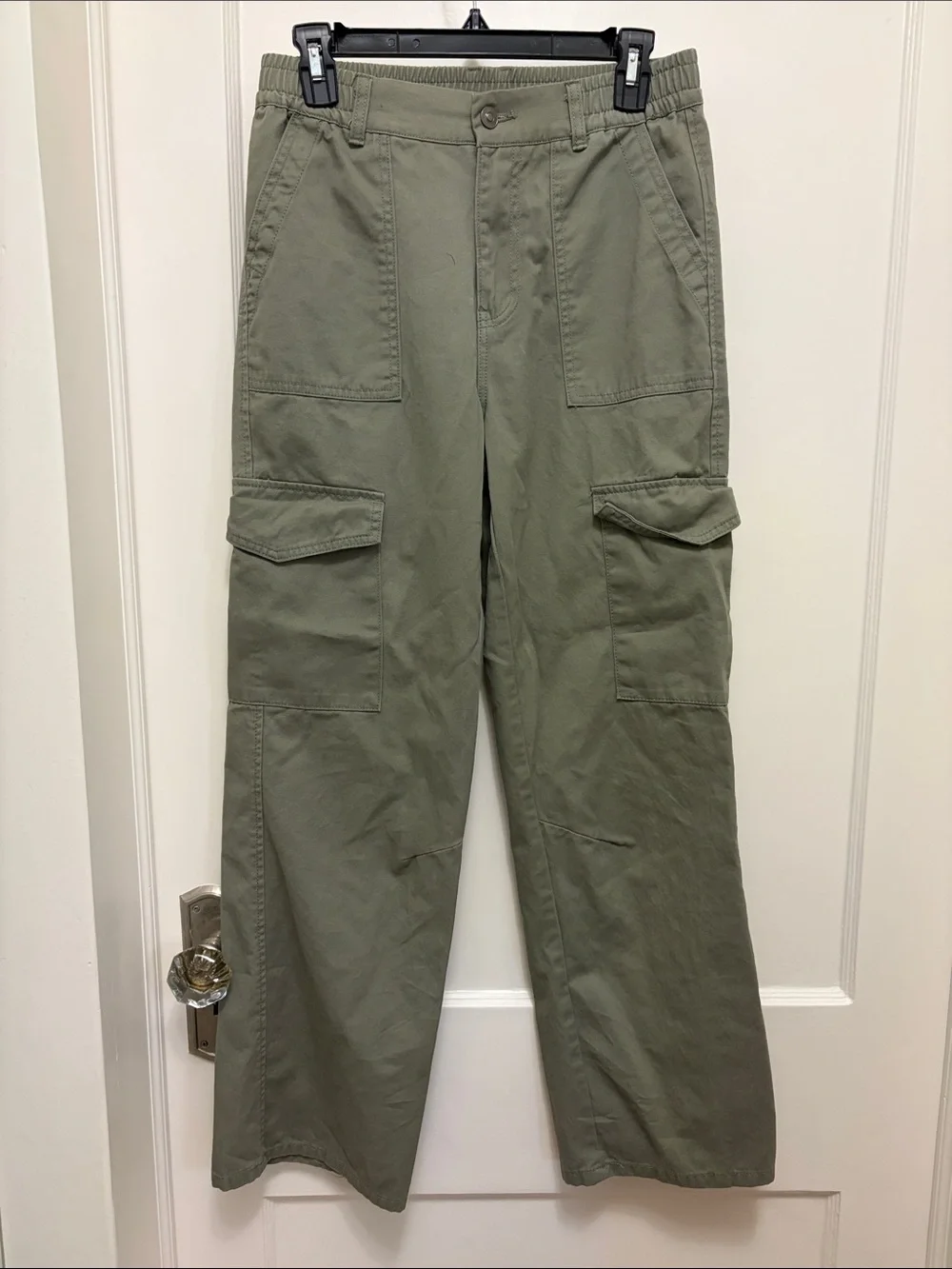 Women’s Cargo Pants in Olive Green
